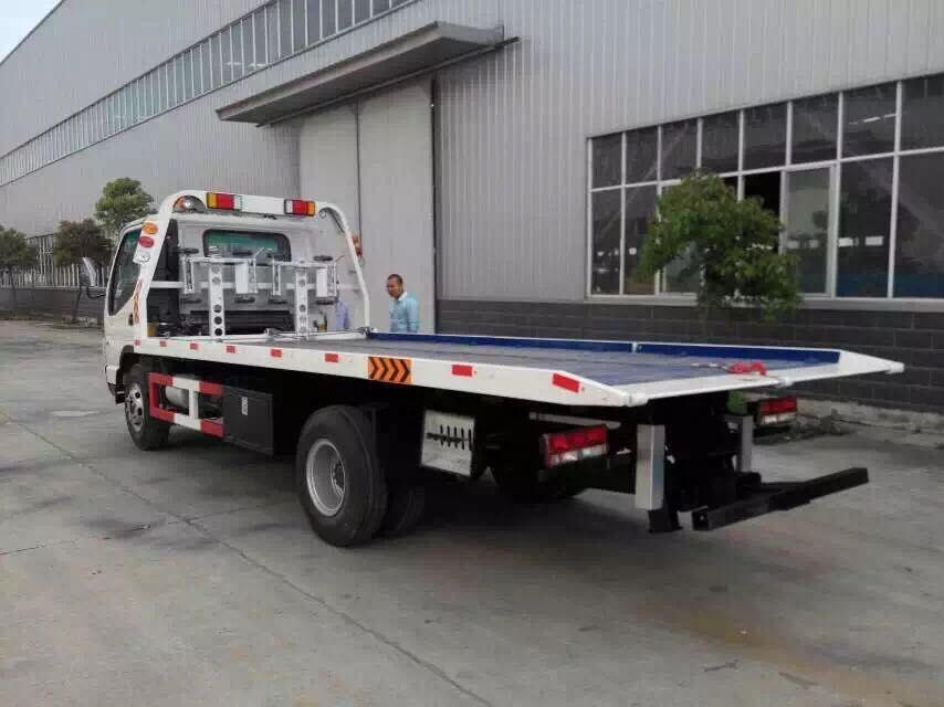 江淮駿鈴一拖二清障車廠家電話