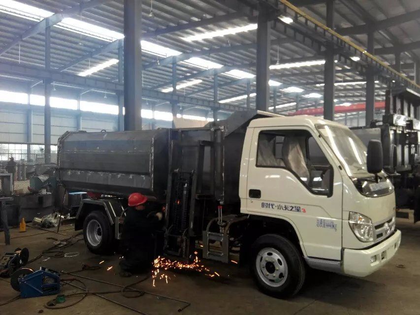 福田時代掛桶垃圾車