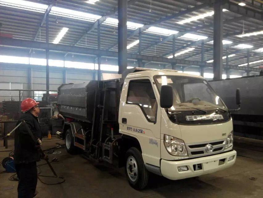 福田時代掛桶垃圾車