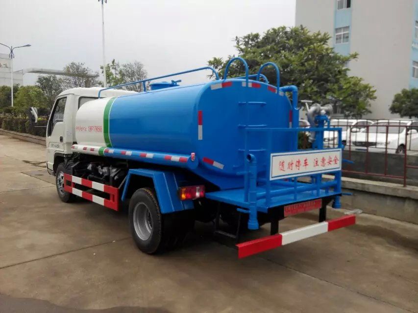 福田時代5噸灑水車，不上戶灑水車