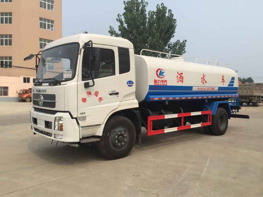 東風天錦灑水車