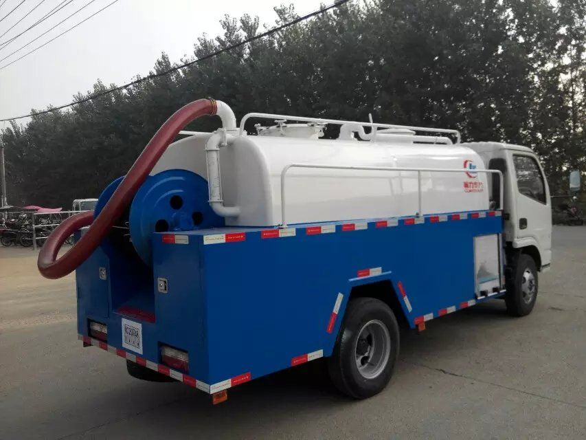 東風多利卡高壓清洗吸糞車圖片