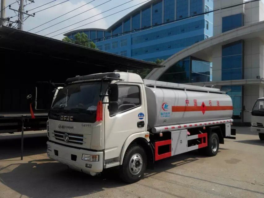 東風多利卡8.5方流動加油車圖片