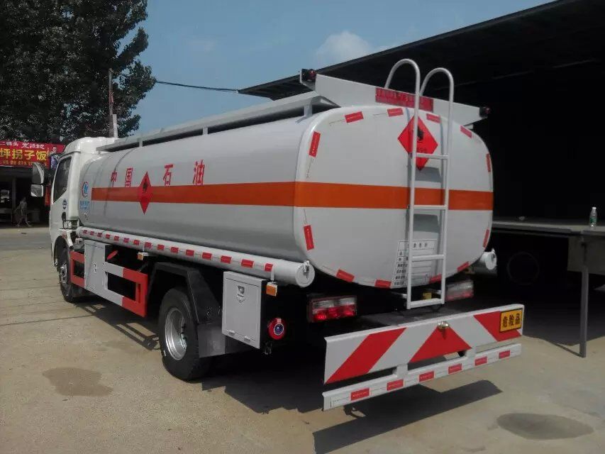 東風多利卡8.5方流動加油車圖片