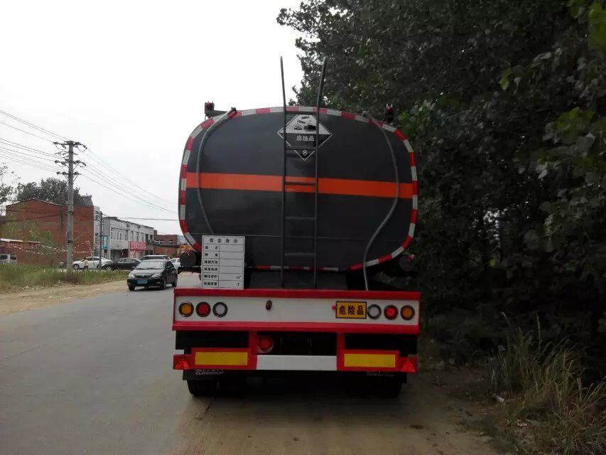 鹽酸半掛車圖片