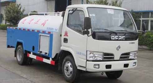 東風D6多利卡4噸高壓清洗車