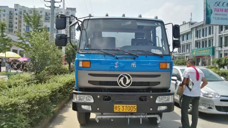 東風145灑水保溫車圖片