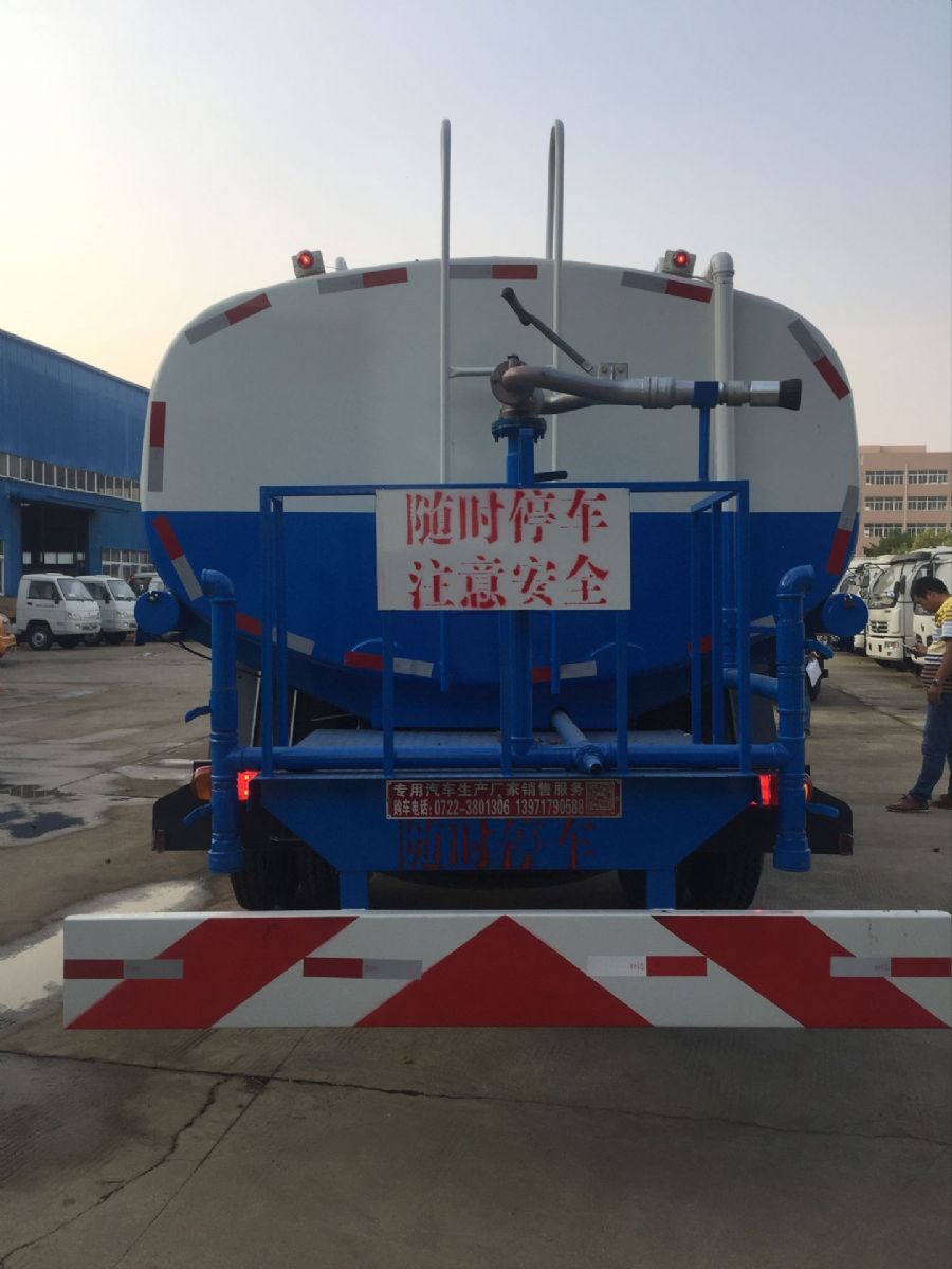 程力15噸灑水車