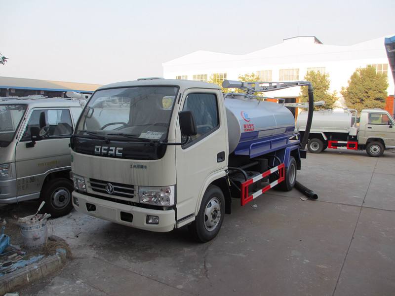 東風凱普特5方吸糞車(國五)