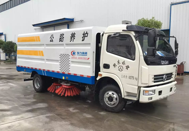 東風多利卡掃路車(國五）