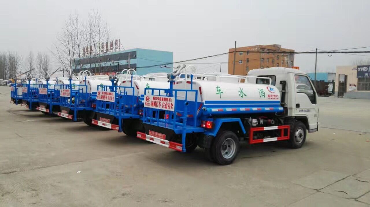 程力3噸灑水車圖片