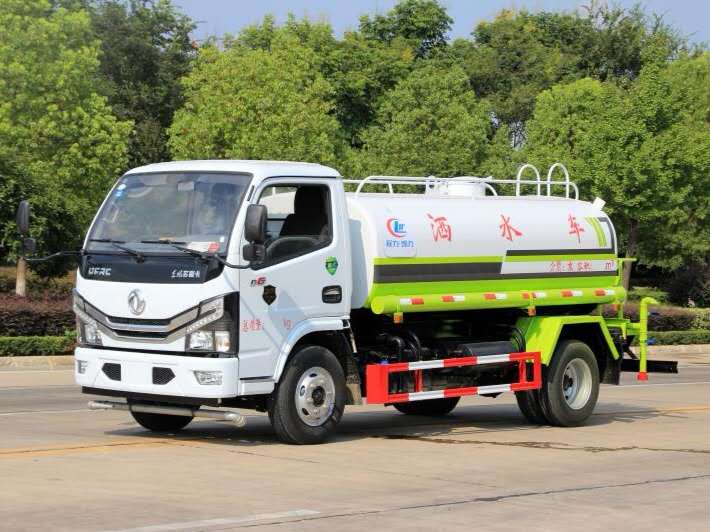 東風D6多利卡5噸灑水車