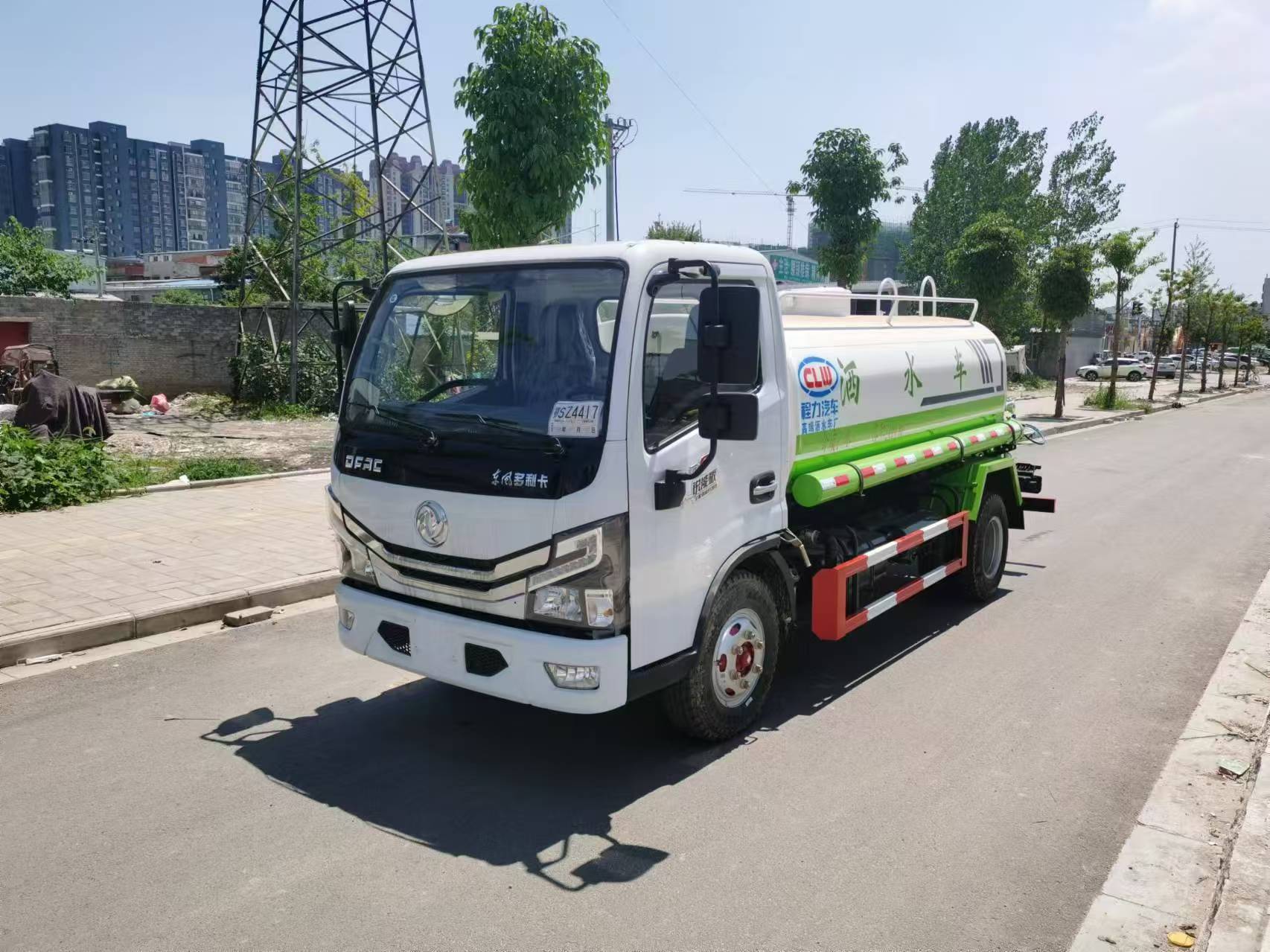 東風D6多利卡5噸灑水車