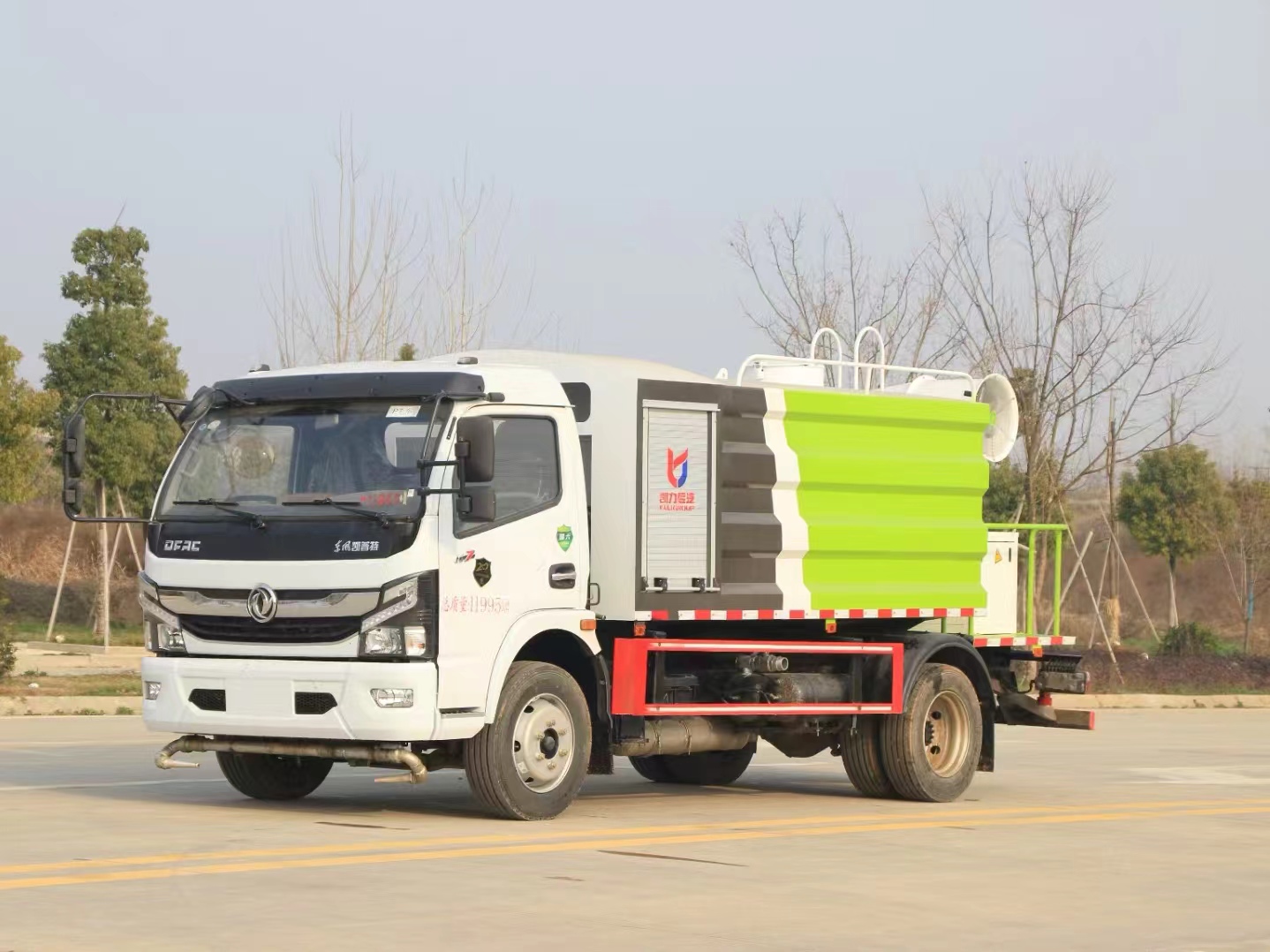 東風D7多利卡10噸消毒霧炮車